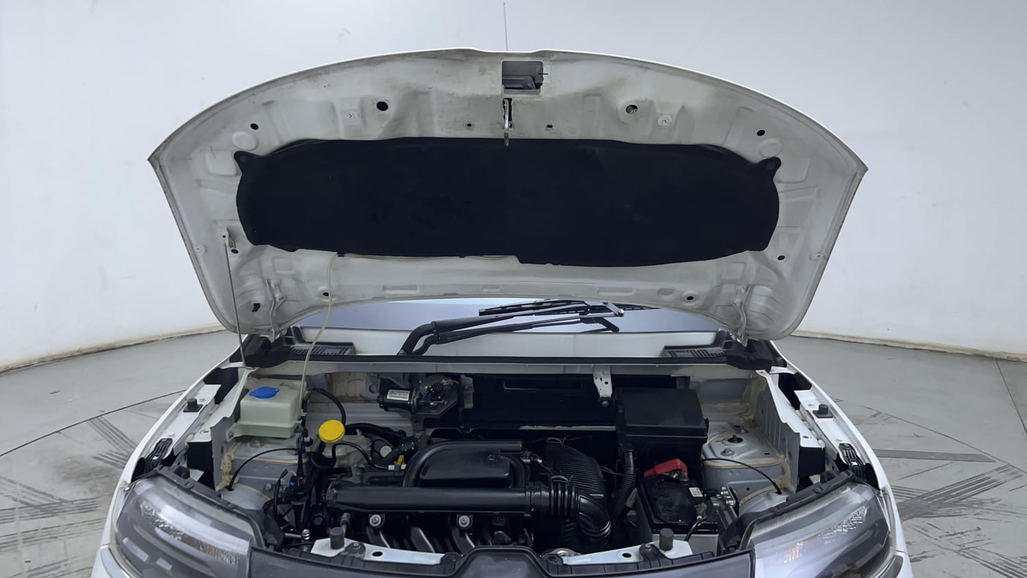 Used 2023 Renault Kwid RXT 1.0 AMT Petrol Automatic engine ENGINE & BONNET OPEN FRONT VIEW