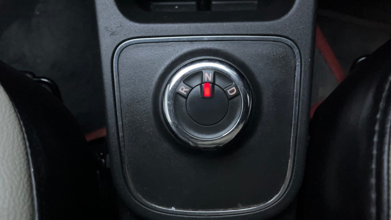 Used 2023 Renault Kwid RXT 1.0 AMT Petrol Automatic interior GEAR  KNOB VIEW