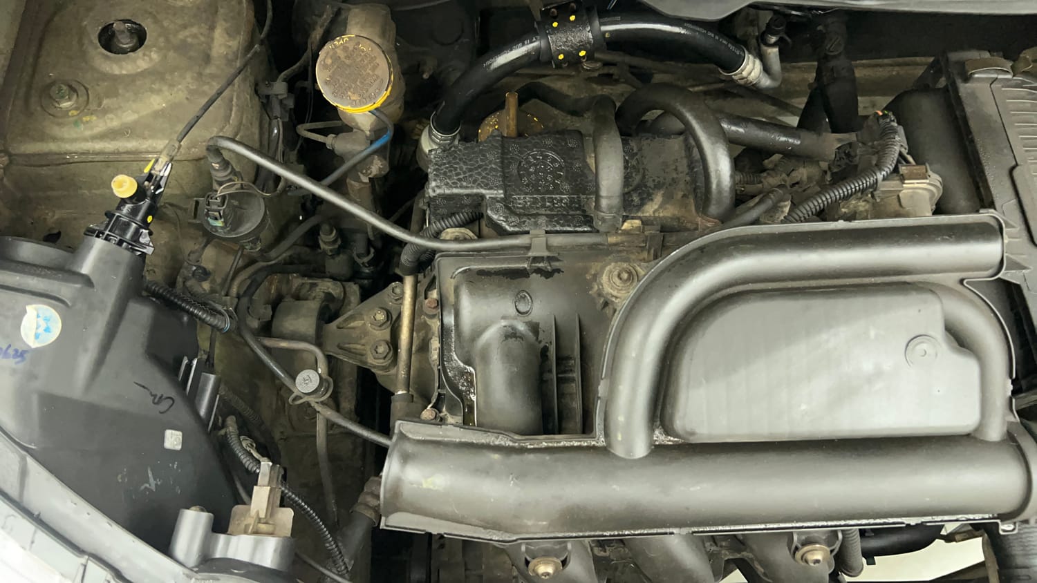 Used 2017 Datsun Redi-GO S 1.0 Petrol Manual engine ENGINE RIGHT SIDE VIEW