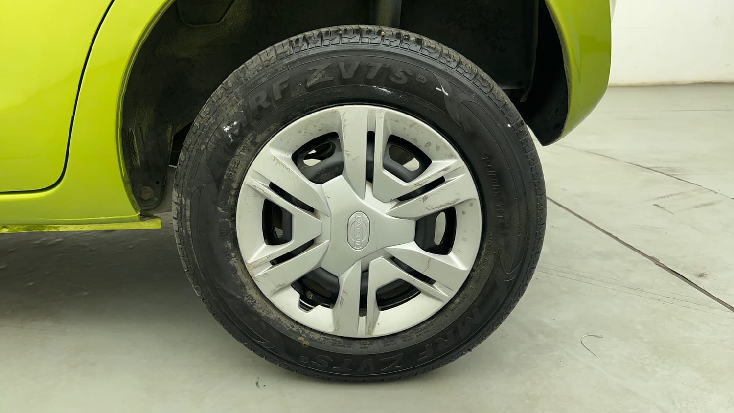 Used 2017 Datsun Redi-GO S 1.0 Petrol Manual tyres LEFT REAR TYRE RIM VIEW