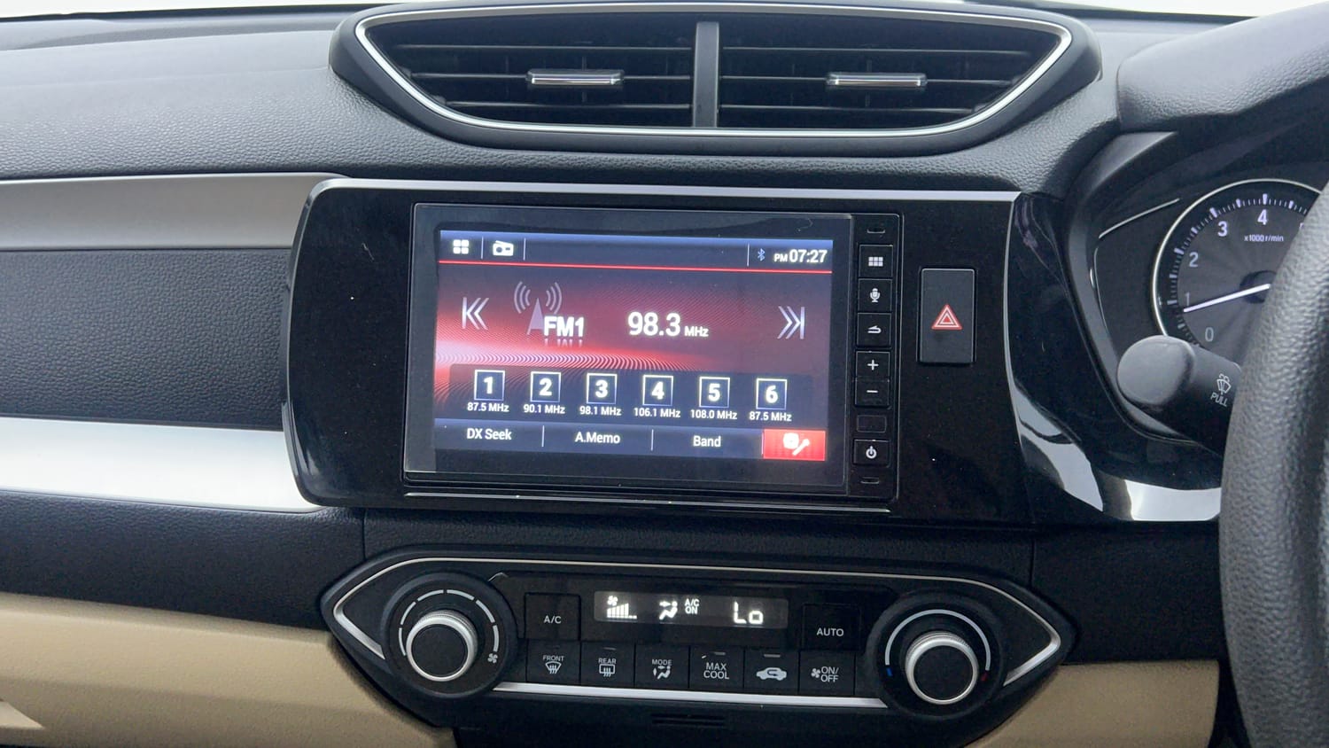 Used 2023 Honda Amaze VX CVT 1.2 Petrol Petrol Automatic interior MUSIC SYSTEM & AC CONTROL VIEW