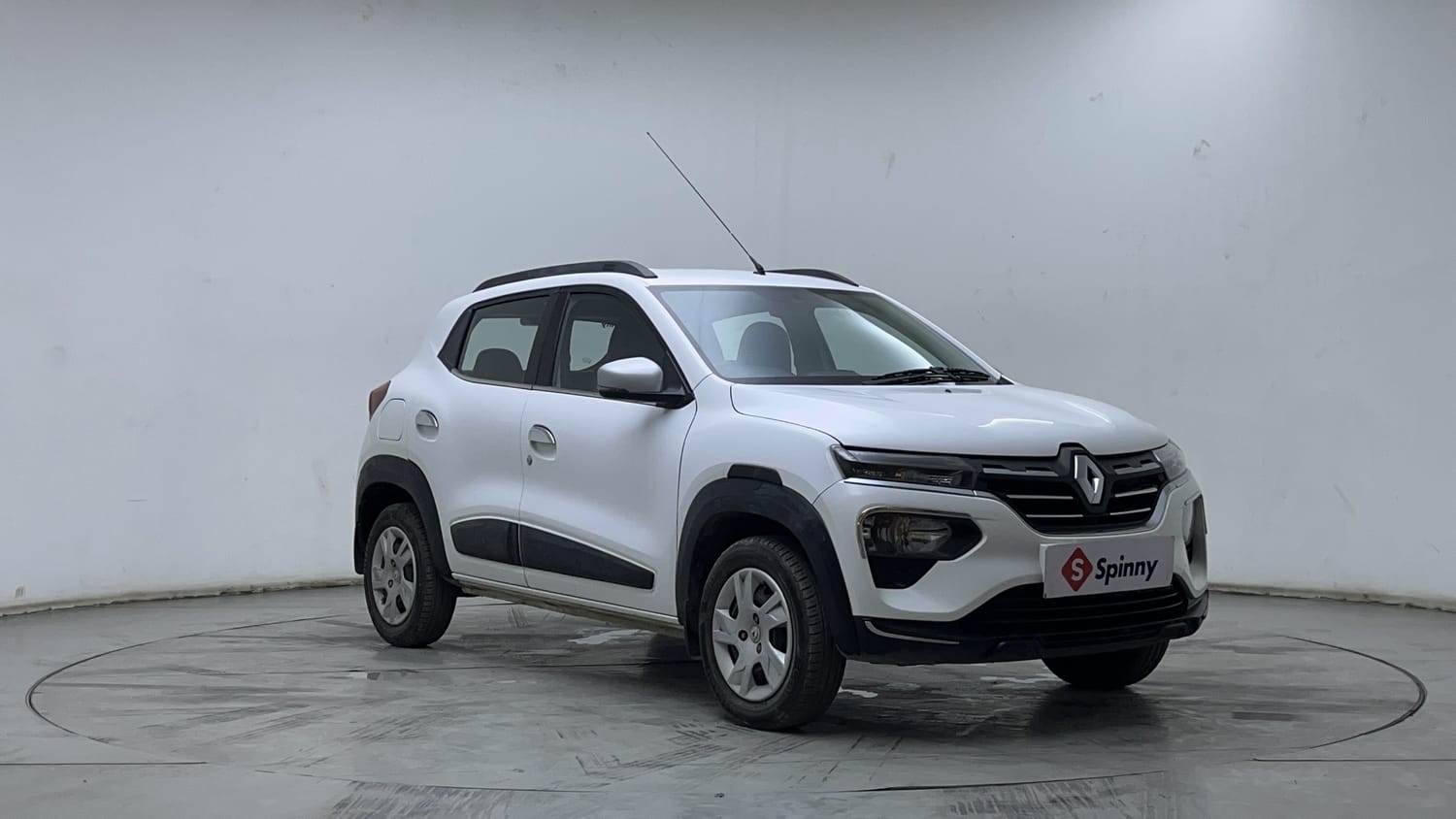 Used 2023 Renault Kwid RXT 1.0 AMT Petrol Automatic exterior RIGHT FRONT CORNER VIEW
