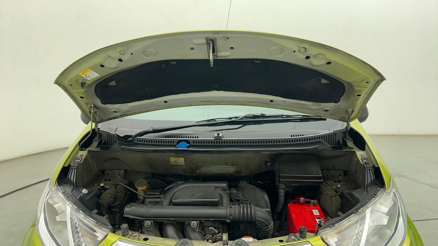 Used 2017 Datsun Redi-GO S 1.0 Petrol Manual engine ENGINE & BONNET OPEN FRONT VIEW