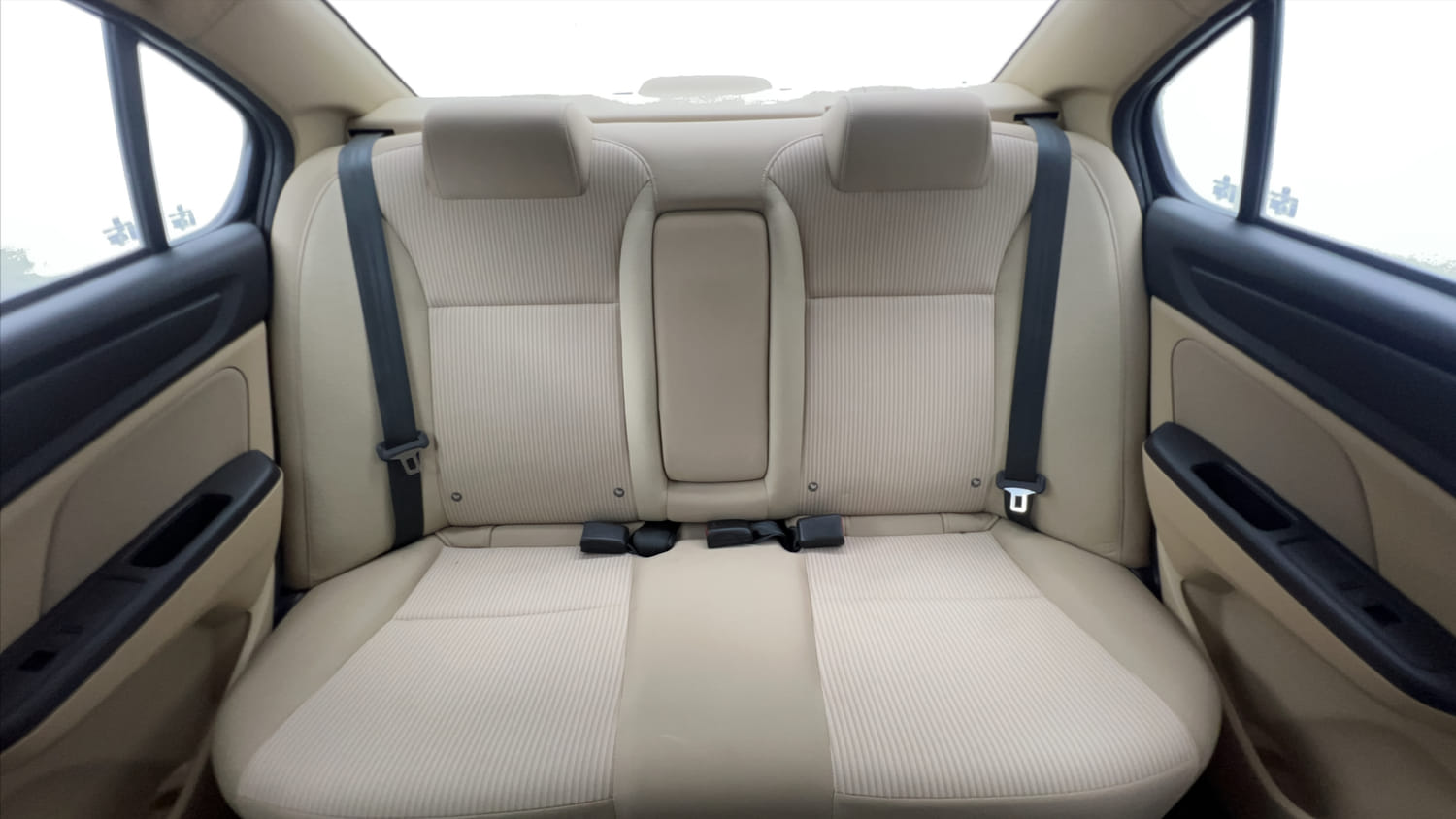 Used 2023 Honda Amaze VX CVT 1.2 Petrol Petrol Automatic interior REAR SEAT CONDITION VIEW