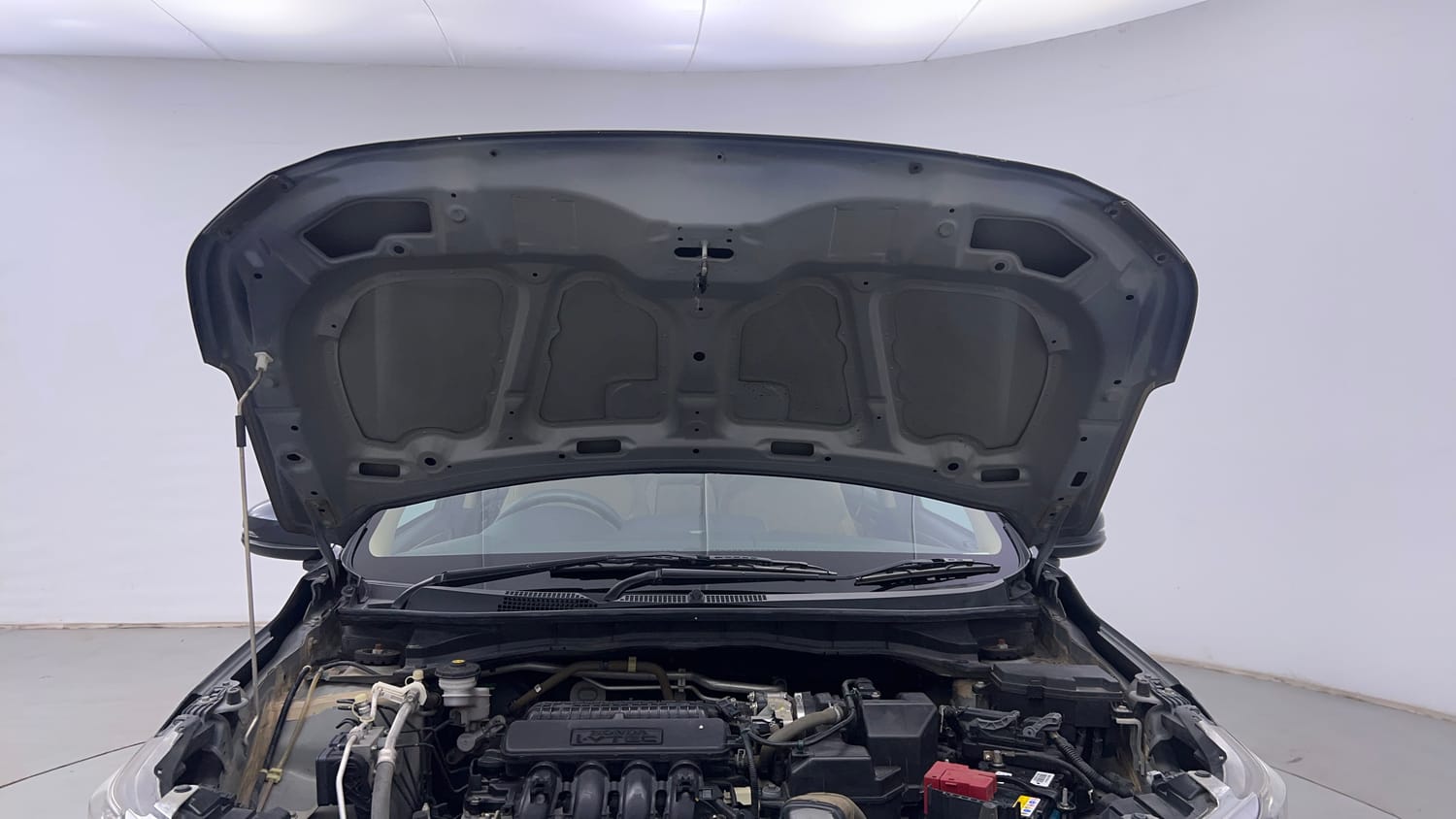 Used 2023 Honda Amaze VX CVT 1.2 Petrol Petrol Automatic engine ENGINE & BONNET OPEN FRONT VIEW