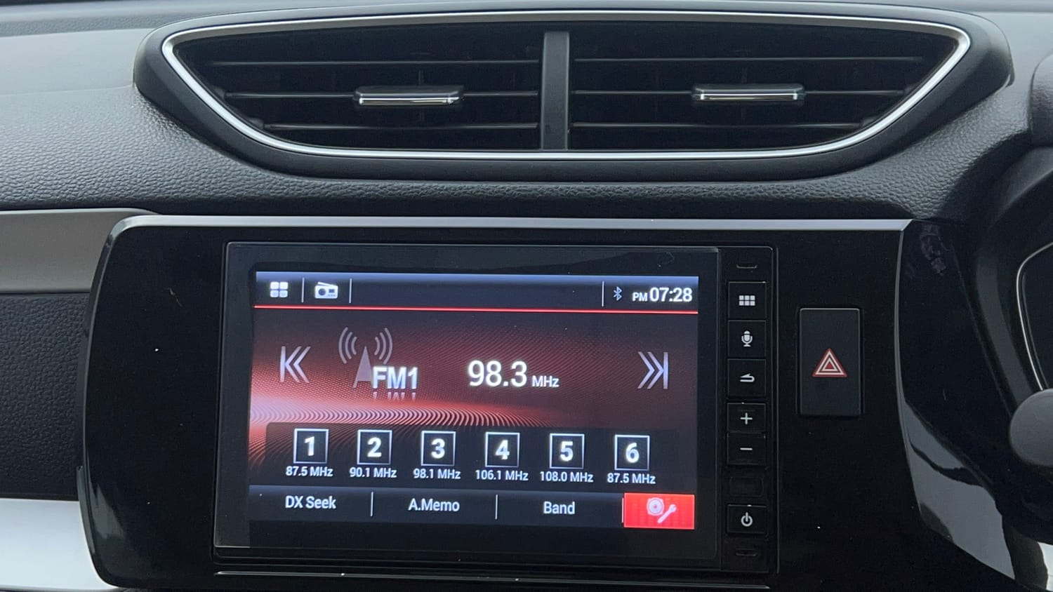Used 2023 Honda Amaze VX CVT 1.2 Petrol Petrol Automatic top_features Touch screen infotainment system