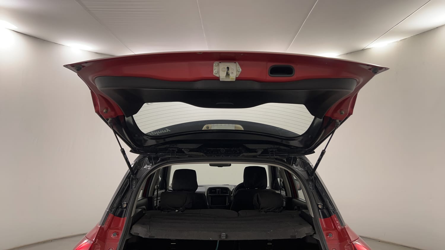 Used 2022 Maruti Suzuki Vitara Brezza [2020-2022] ZXI Plus Dual Tone Petrol Manual interior DICKY DOOR OPEN VIEW
