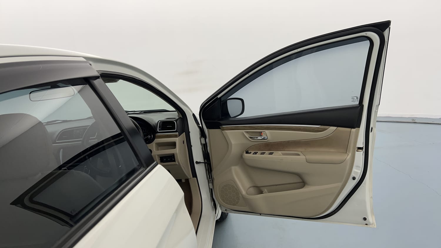 Used 2022 Maruti Suzuki Ciaz Zeta 1.5 Petrol Manual interior RIGHT FRONT DOOR OPEN VIEW