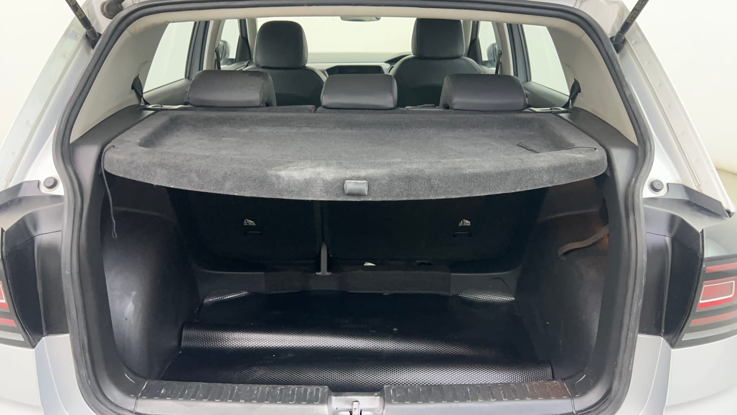 Used 2022 Volkswagen Taigun Topline 1.0 TSI AT Petrol Automatic interior DICKY INSIDE VIEW