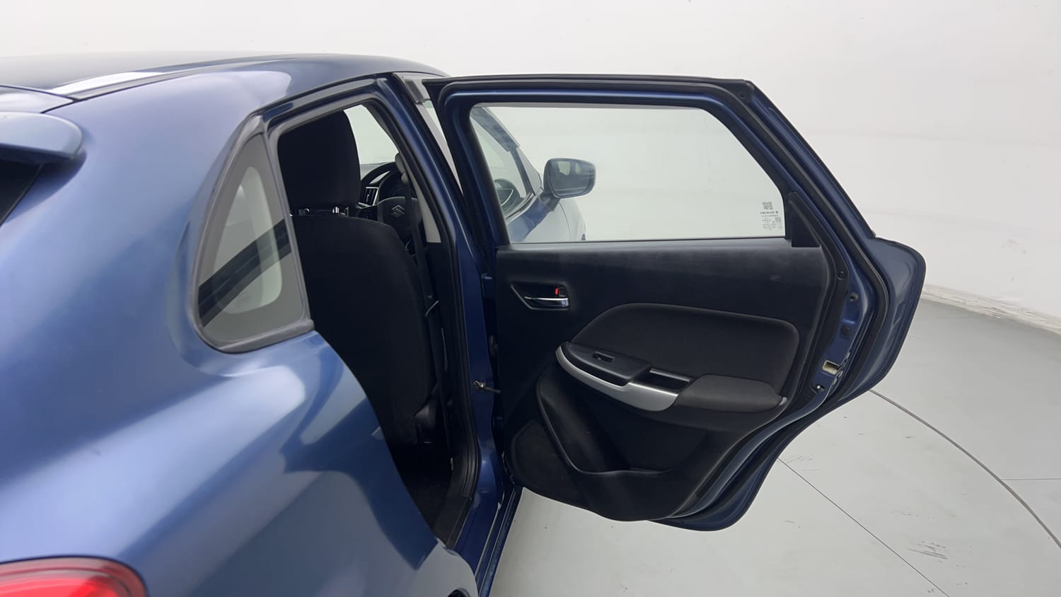 Used 2017 Maruti Suzuki Baleno Delta 1.2 Petrol Manual interior RIGHT REAR DOOR OPEN VIEW