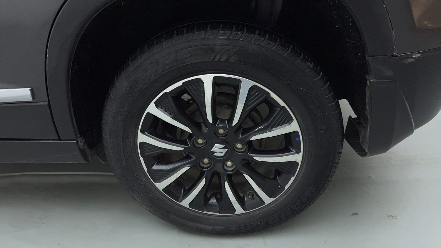 Used 2020 maruti-suzuki Vitara Brezza ZXi Plus Petrol Manual tyres LEFT REAR TYRE RIM VIEW