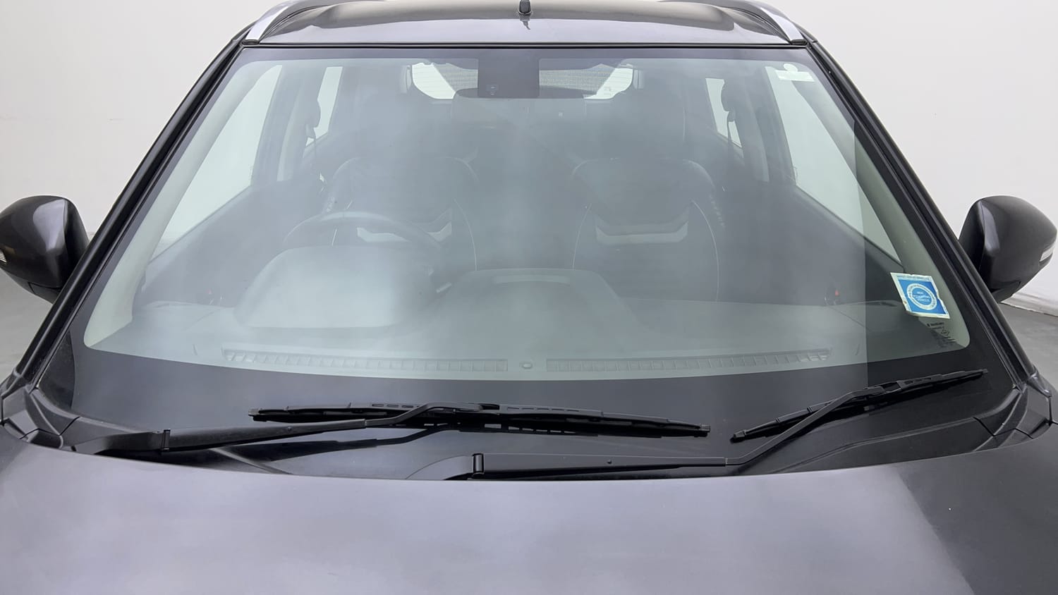 Used 2020 maruti-suzuki Vitara Brezza ZXi Plus Petrol Manual exterior FRONT WINDSHIELD VIEW