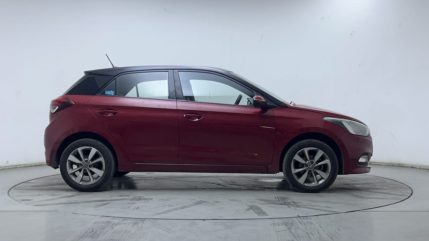 Used 2017 Hyundai Elite i20 Asta 1.2 Dual Tone Petrol Manual exterior RIGHT SIDE VIEW