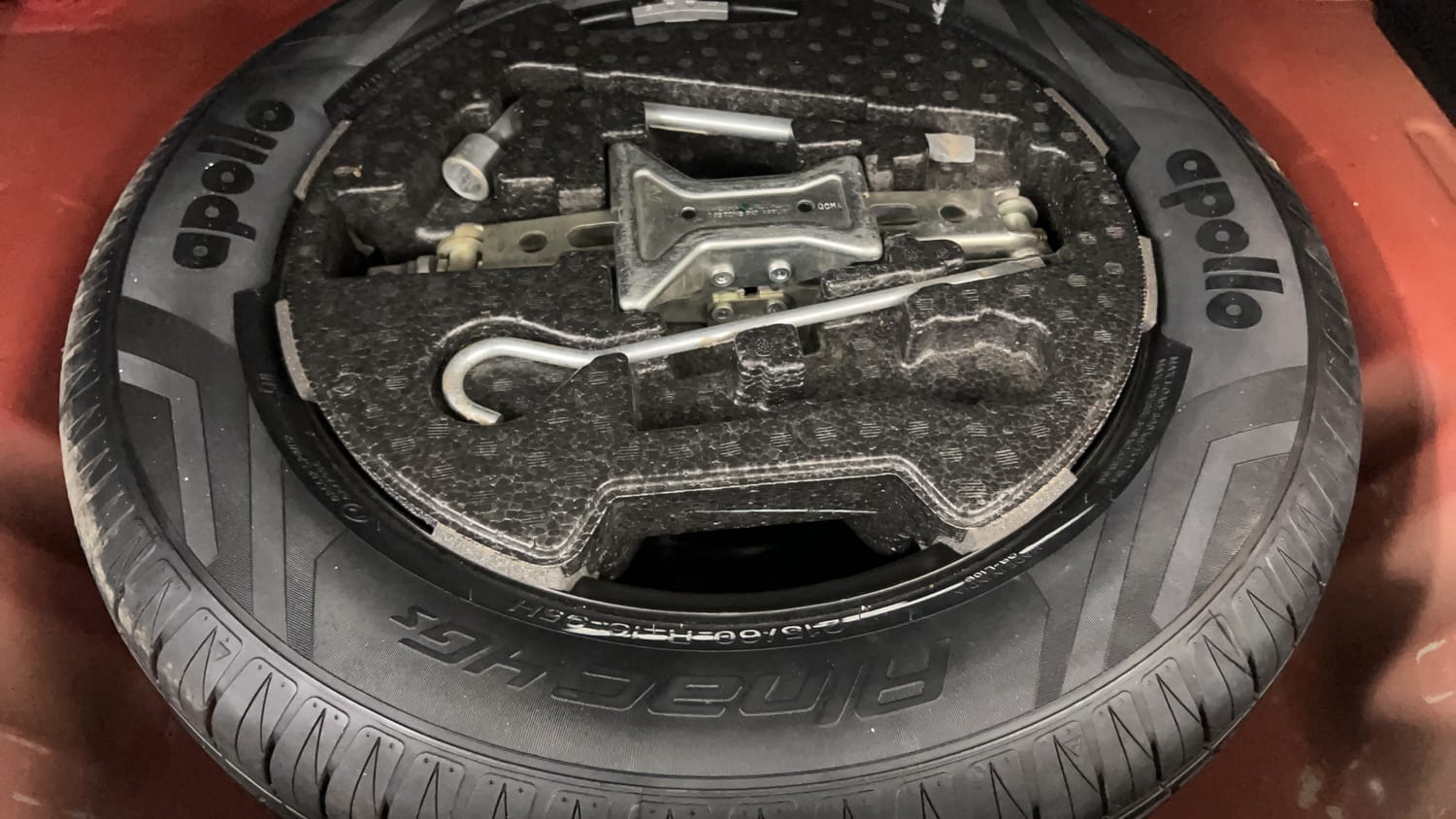 Used 2022 Maruti Suzuki Vitara Brezza [2020-2022] ZXI Plus Dual Tone Petrol Manual tyres SPARE TYRE VIEW