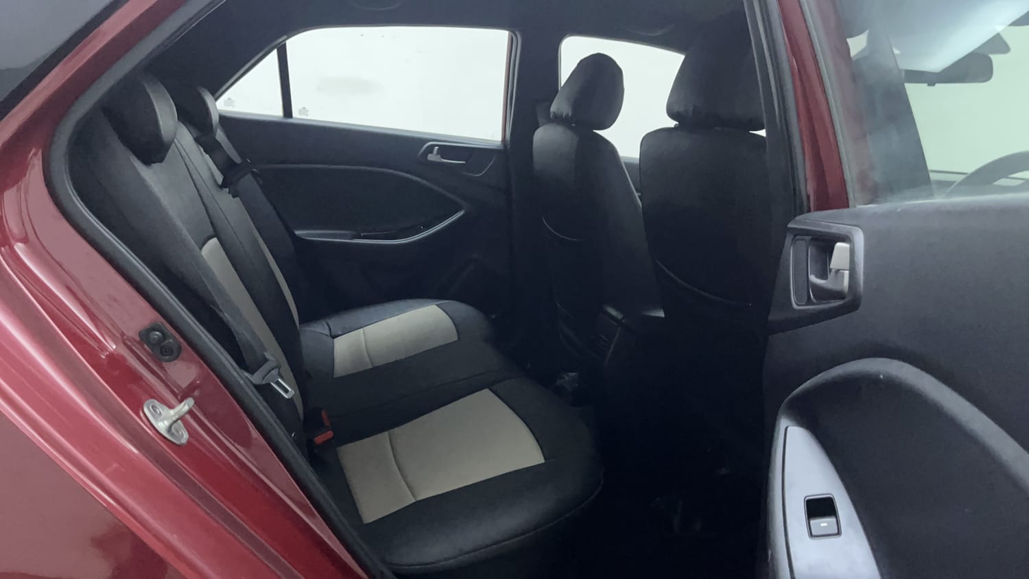 Used 2017 Hyundai Elite i20 Asta 1.2 Dual Tone Petrol Manual interior RIGHT SIDE REAR DOOR CABIN VIEW