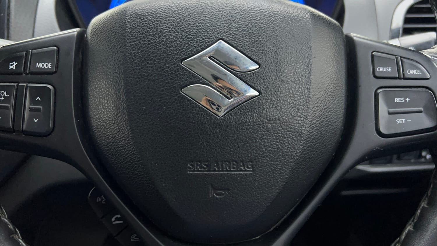 Used 2020 maruti-suzuki Vitara Brezza ZXi Plus Petrol Manual top_features Airbags