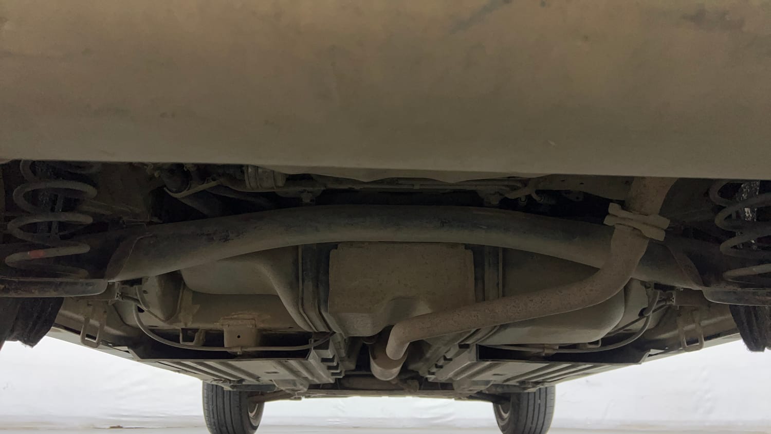 Used 2020 maruti-suzuki Vitara Brezza ZXi Plus Petrol Manual extra REAR UNDERBODY VIEW (TAKEN FROM REAR)