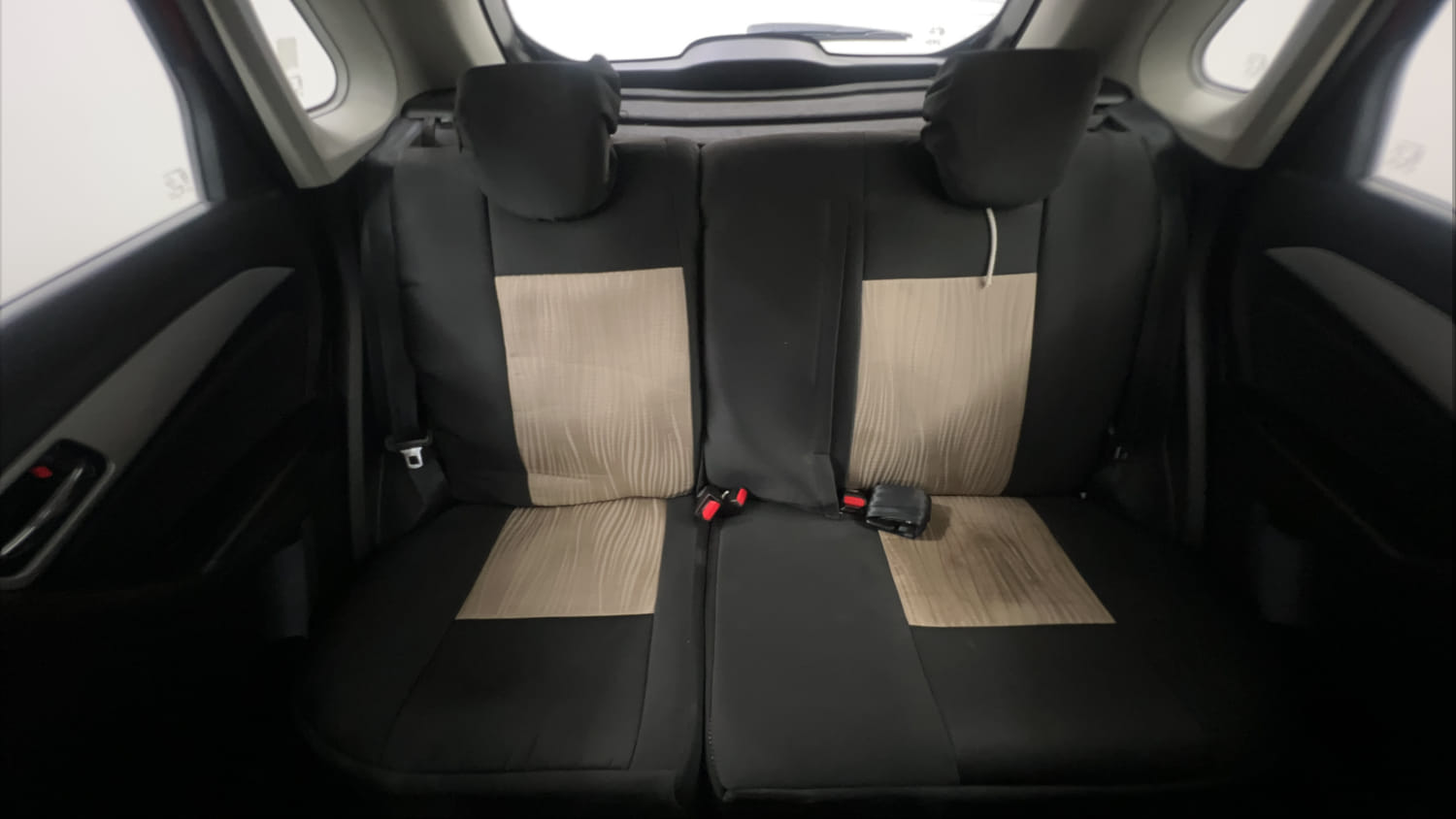 Used 2022 Maruti Suzuki Vitara Brezza [2020-2022] ZXI Plus Dual Tone Petrol Manual interior REAR SEAT CONDITION VIEW