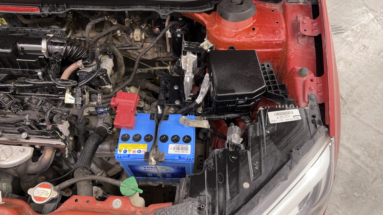 Used 2022 Maruti Suzuki Vitara Brezza [2020-2022] ZXI Plus Dual Tone Petrol Manual engine ENGINE LEFT SIDE VIEW