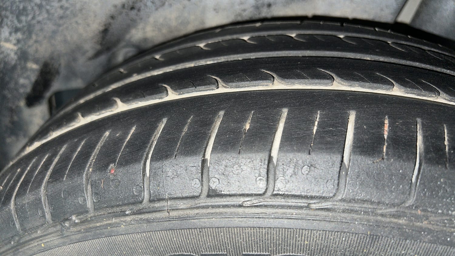 Used 2022 Maruti Suzuki Ciaz Zeta 1.5 Petrol Manual tyres LEFT REAR TYRE TREAD VIEW