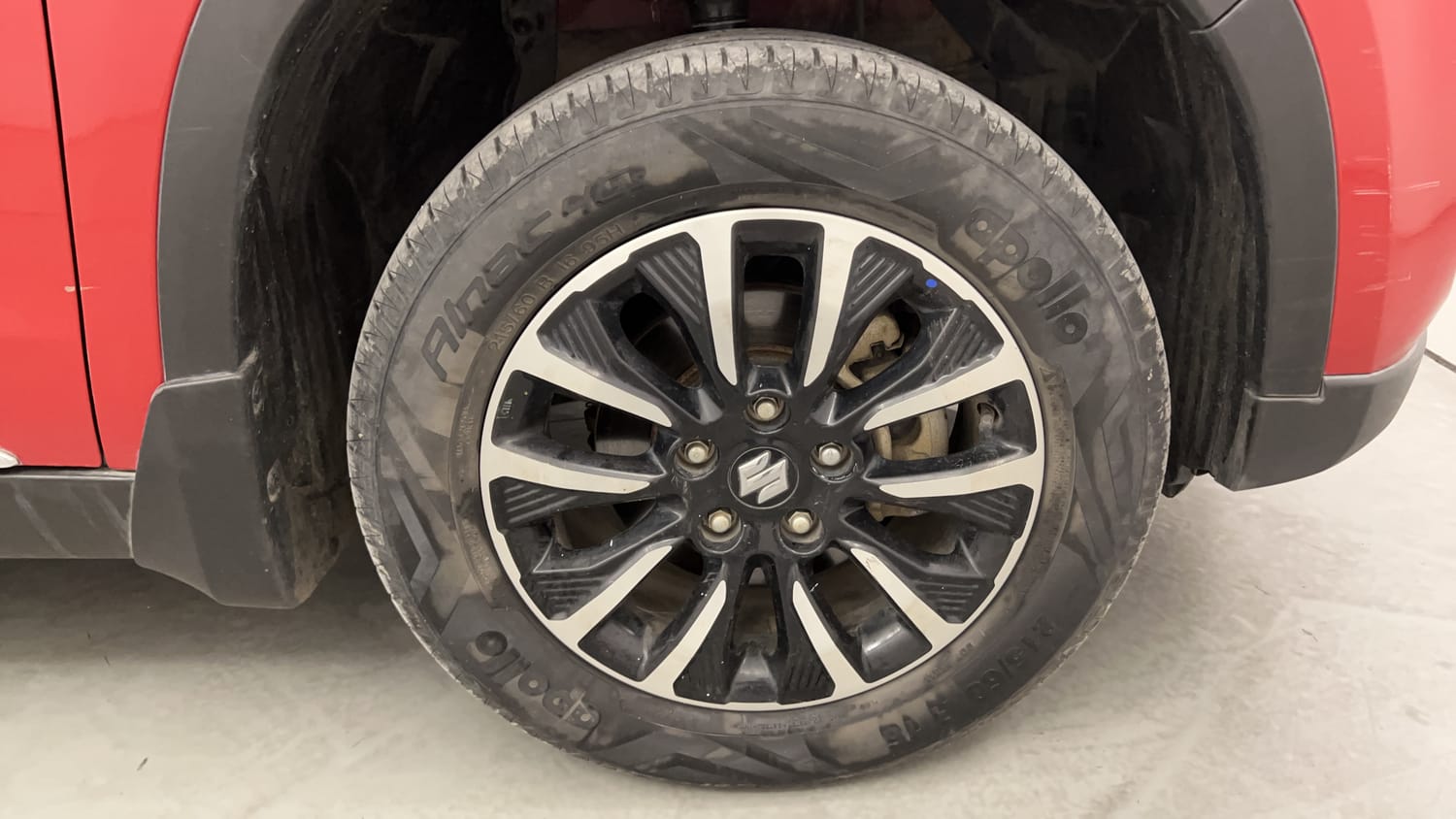 Used 2022 Maruti Suzuki Vitara Brezza [2020-2022] ZXI Plus Dual Tone Petrol Manual tyres RIGHT FRONT TYRE RIM VIEW