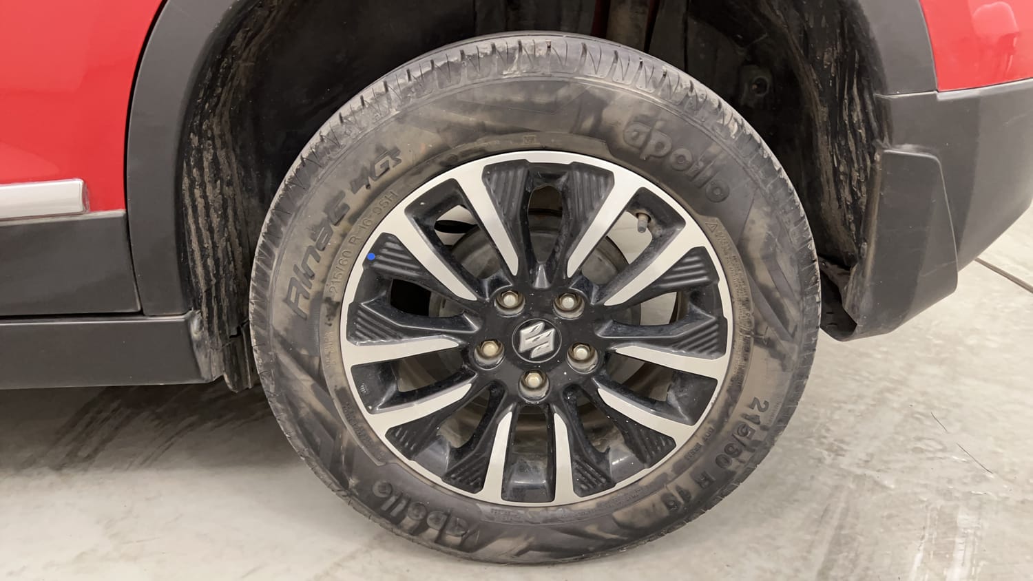 Used 2022 Maruti Suzuki Vitara Brezza [2020-2022] ZXI Plus Dual Tone Petrol Manual tyres LEFT REAR TYRE RIM VIEW