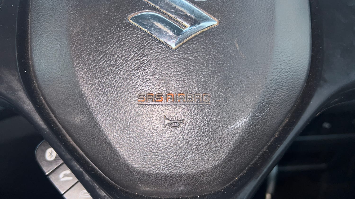 Used 2017 Maruti Suzuki Baleno Delta 1.2 Petrol Manual top_features Airbags