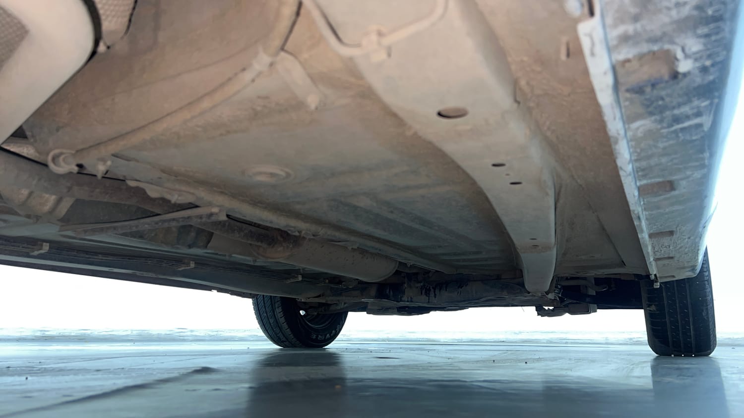 Used 2017 Maruti Suzuki Baleno Delta 1.2 Petrol Manual extra REAR RIGHT UNDERBODY VIEW