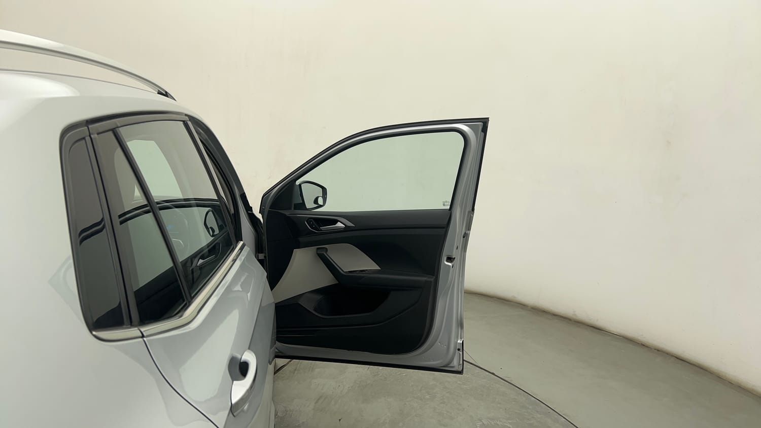 Used 2022 Volkswagen Taigun Topline 1.0 TSI AT Petrol Automatic interior RIGHT FRONT DOOR OPEN VIEW