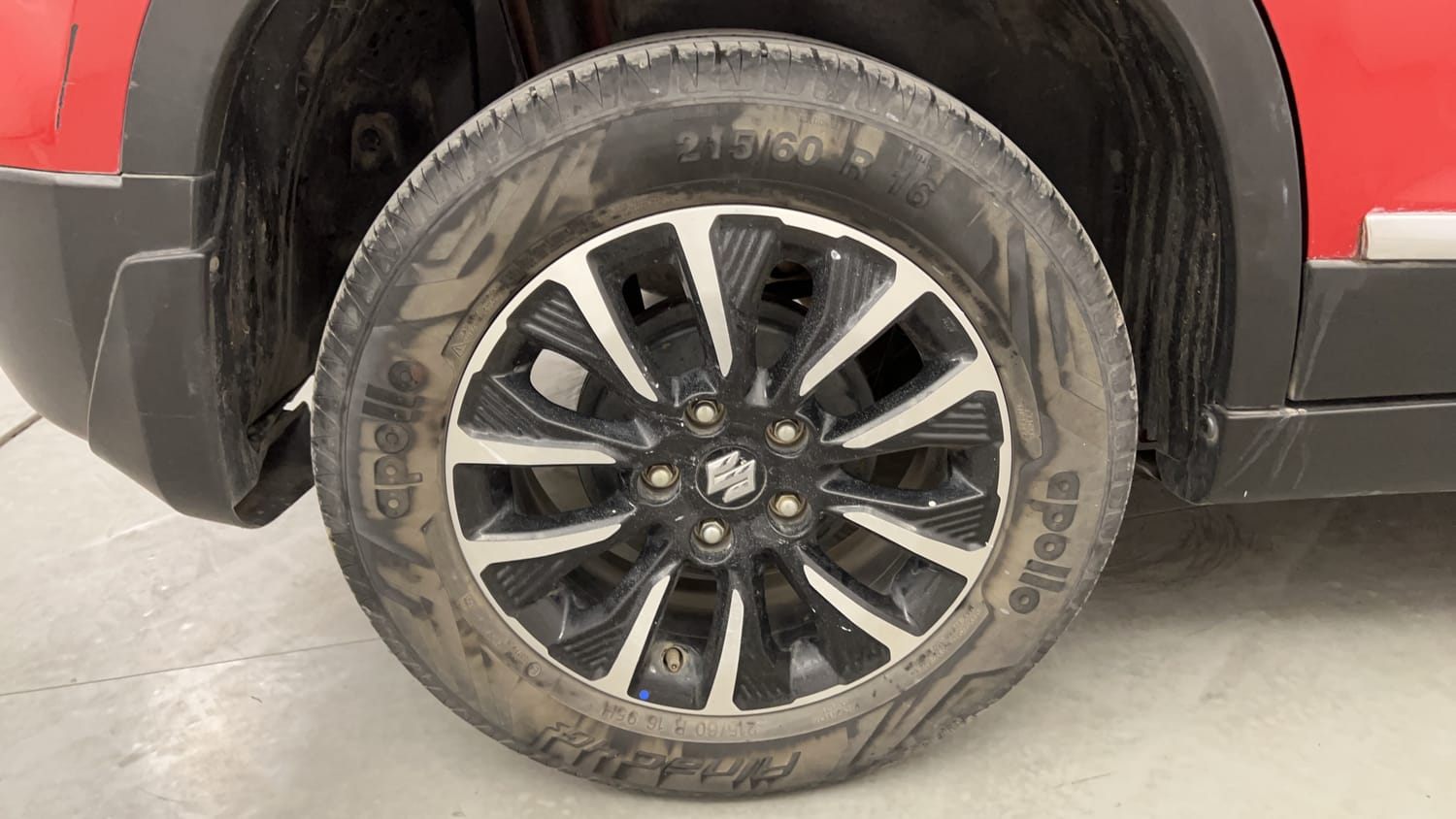 Used 2022 Maruti Suzuki Vitara Brezza [2020-2022] ZXI Plus Dual Tone Petrol Manual tyres RIGHT REAR TYRE RIM VIEW