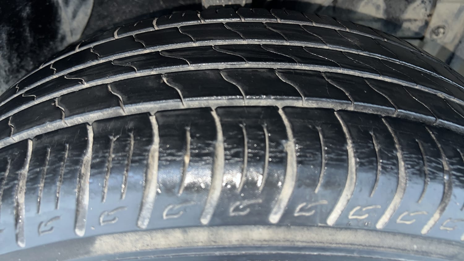 Used 2020 maruti-suzuki Vitara Brezza ZXi Plus Petrol Manual tyres RIGHT FRONT TYRE TREAD VIEW