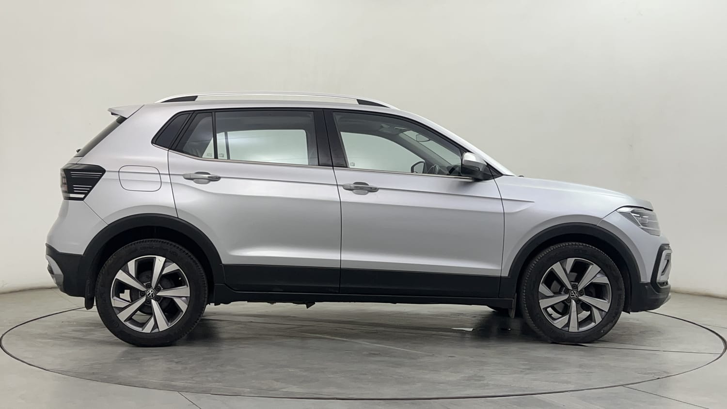 Used 2022 Volkswagen Taigun Topline 1.0 TSI AT Petrol Automatic exterior RIGHT SIDE VIEW