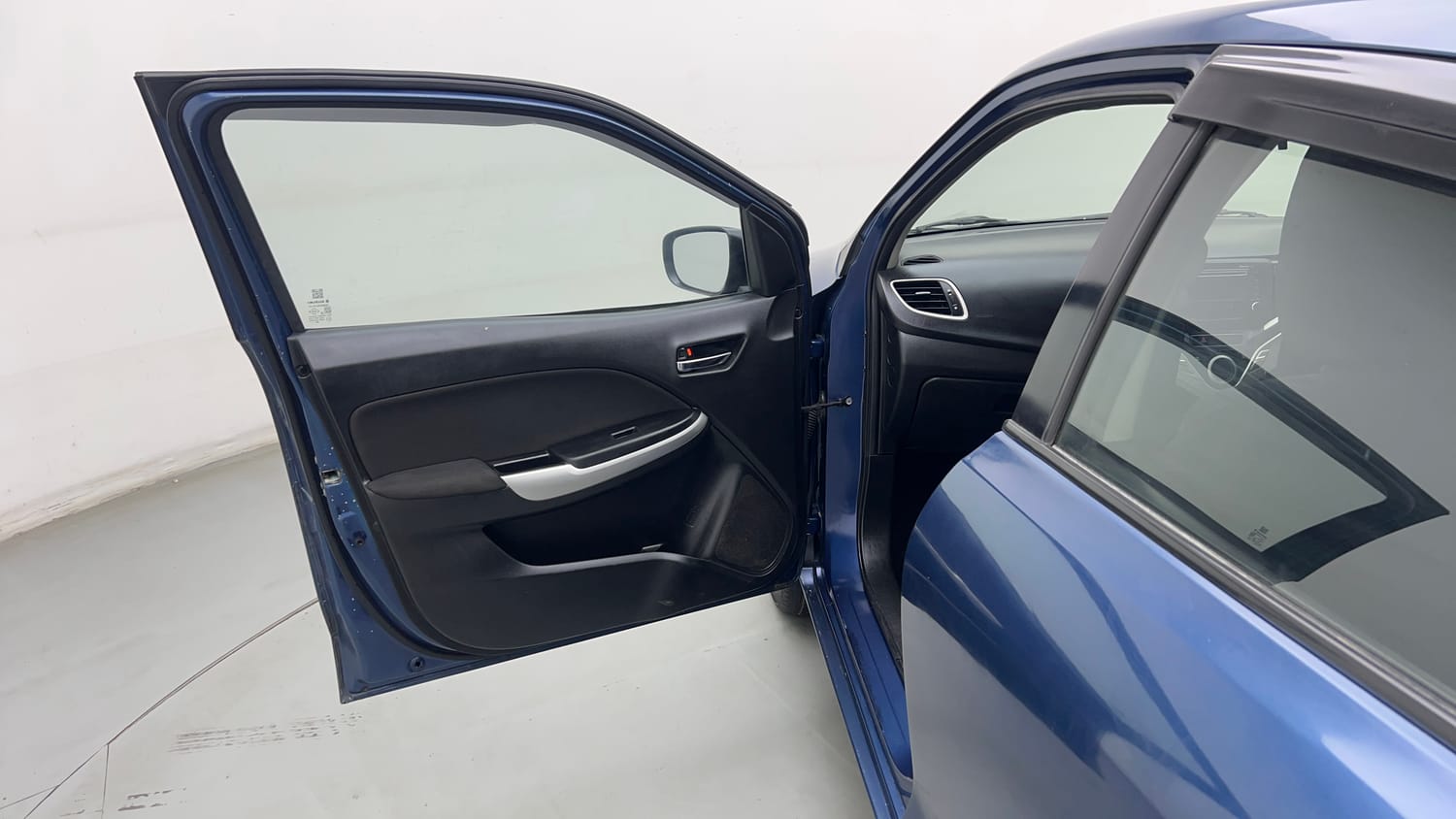 Used 2017 Maruti Suzuki Baleno Delta 1.2 Petrol Manual interior LEFT FRONT DOOR OPEN VIEW