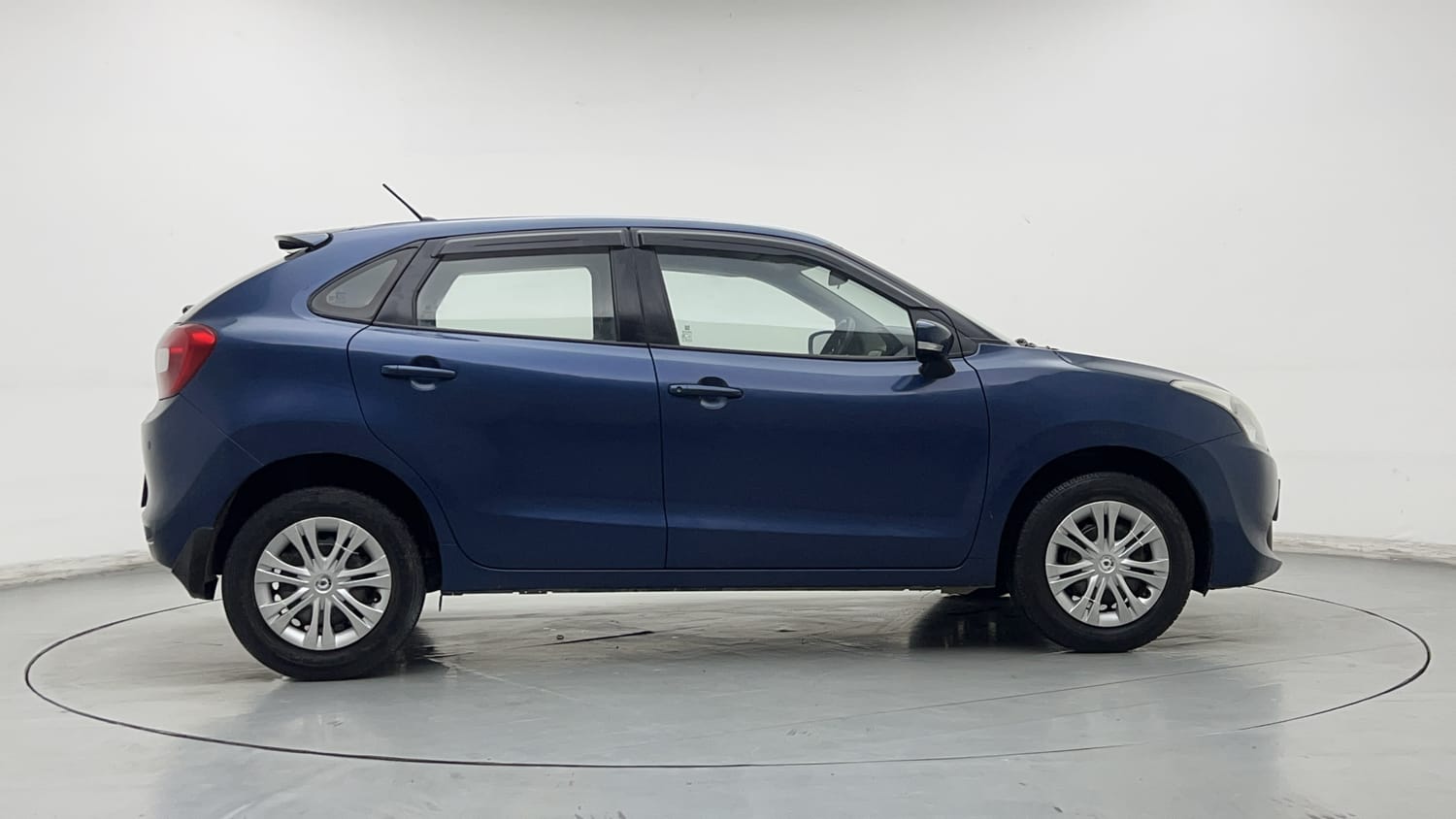 Used 2017 Maruti Suzuki Baleno Delta 1.2 Petrol Manual exterior RIGHT SIDE VIEW