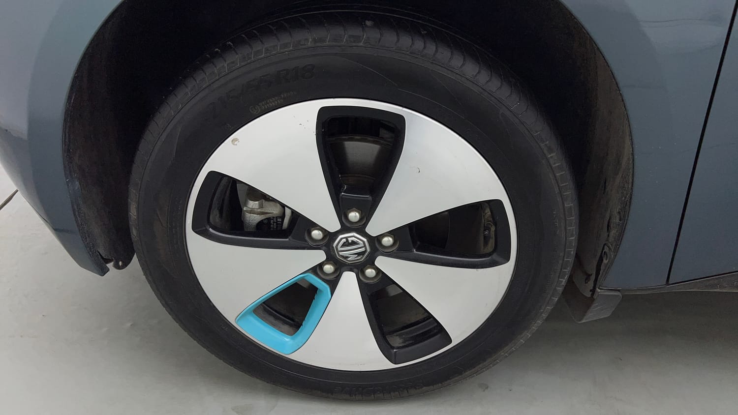 Used 2024 MG Motors Windsor EV Essence Electric Automatic tyres LEFT FRONT TYRE RIM VIEW