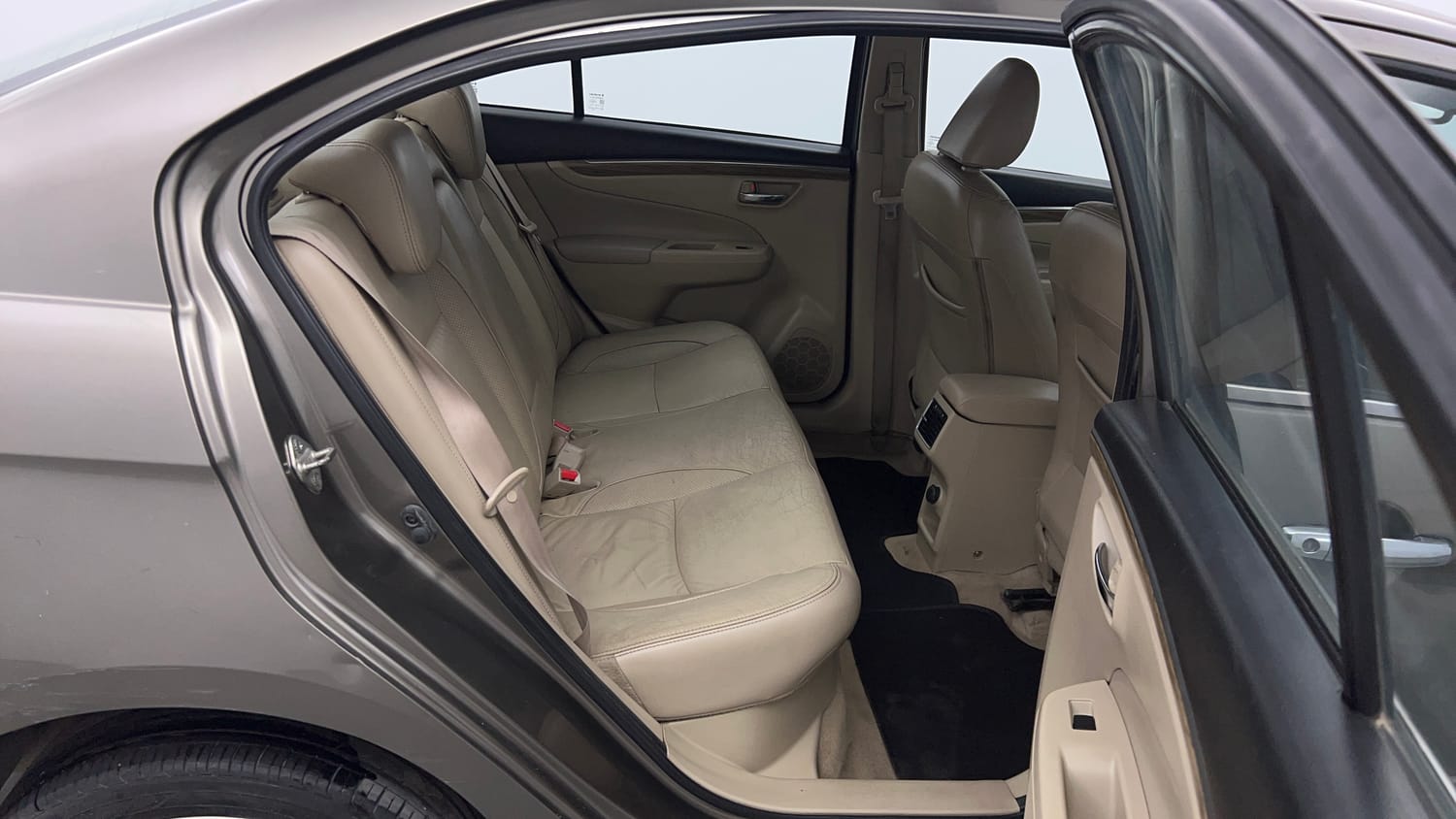 Used 2019 Maruti Suzuki Ciaz Alpha Hybrid 1.5 Petrol Manual interior RIGHT SIDE REAR DOOR CABIN VIEW