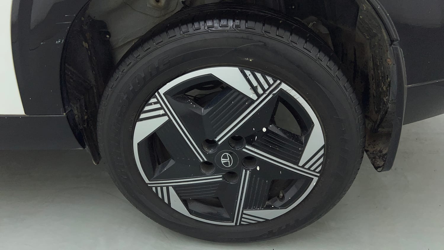 2024 Tata Curvv Pure Plus S 1.2 Revotron Petrol 7DCA-35