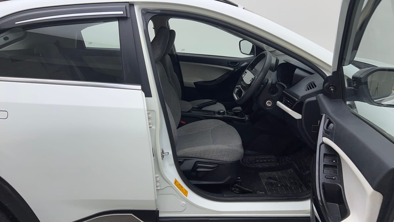 2024 Tata Curvv Pure Plus S 1.2 Revotron Petrol 7DCA-17