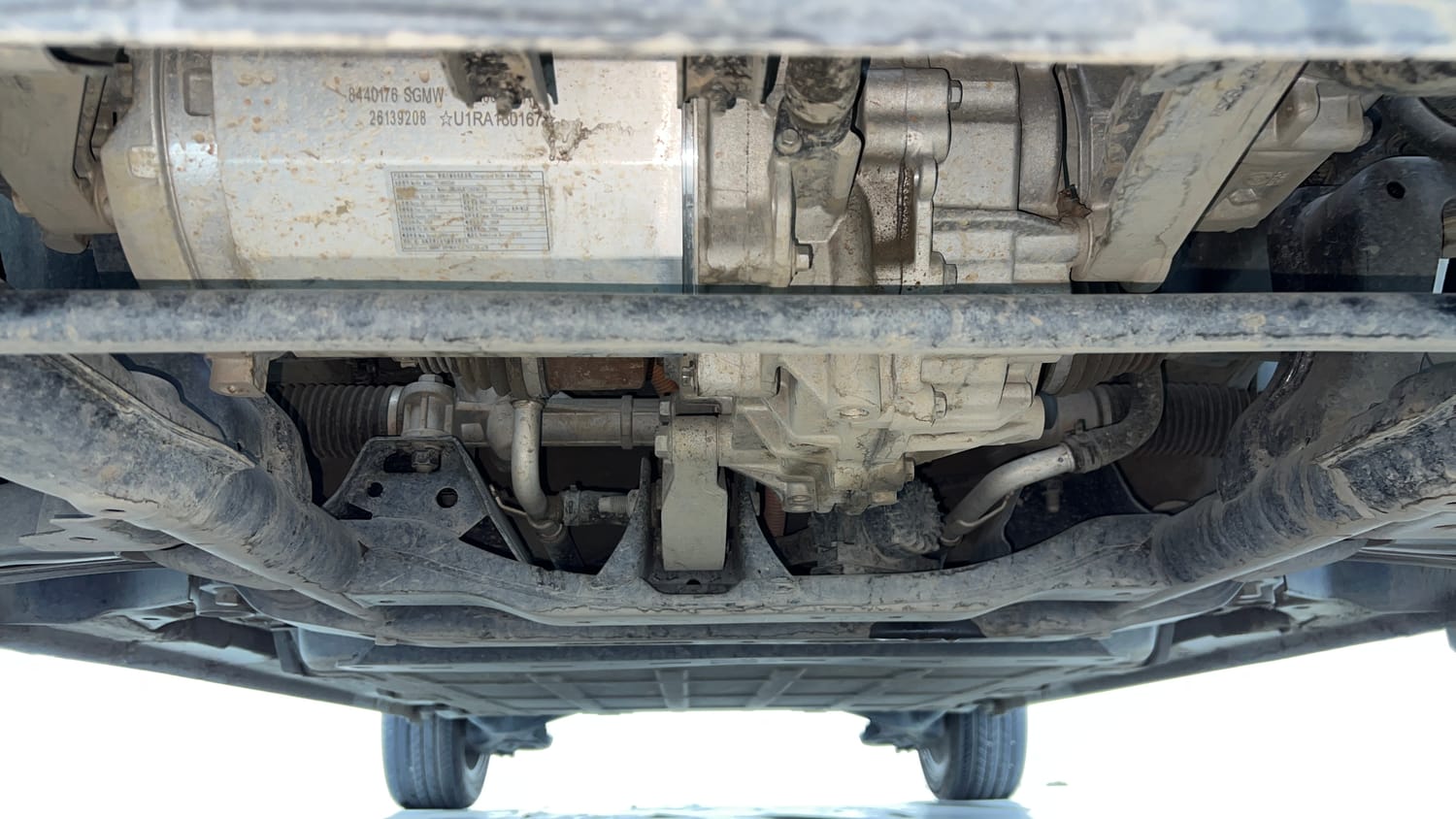 Used 2024 MG Motors Windsor EV Essence Electric Automatic extra FRONT LEFT UNDERBODY VIEW