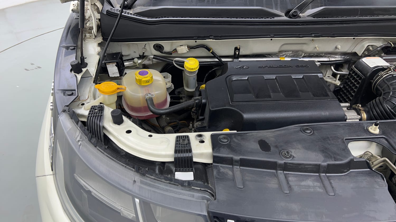 Used 2018 Mahindra KUV100 NXT K6 Plus 6 STR Petrol Manual engine ENGINE RIGHT SIDE VIEW