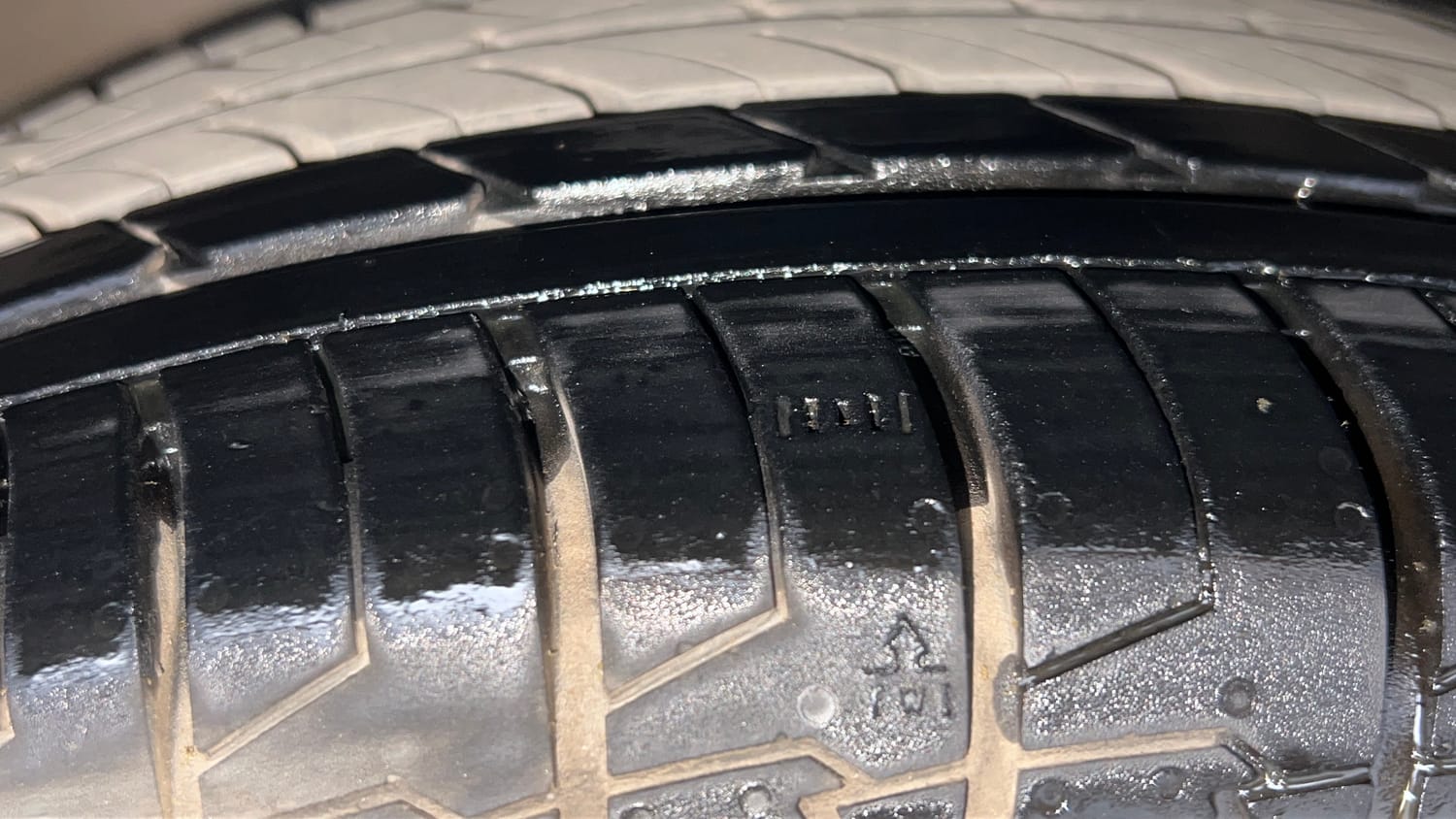 Used 2019 Maruti Suzuki Ciaz Alpha Hybrid 1.5 Petrol Manual tyres RIGHT FRONT TYRE TREAD VIEW