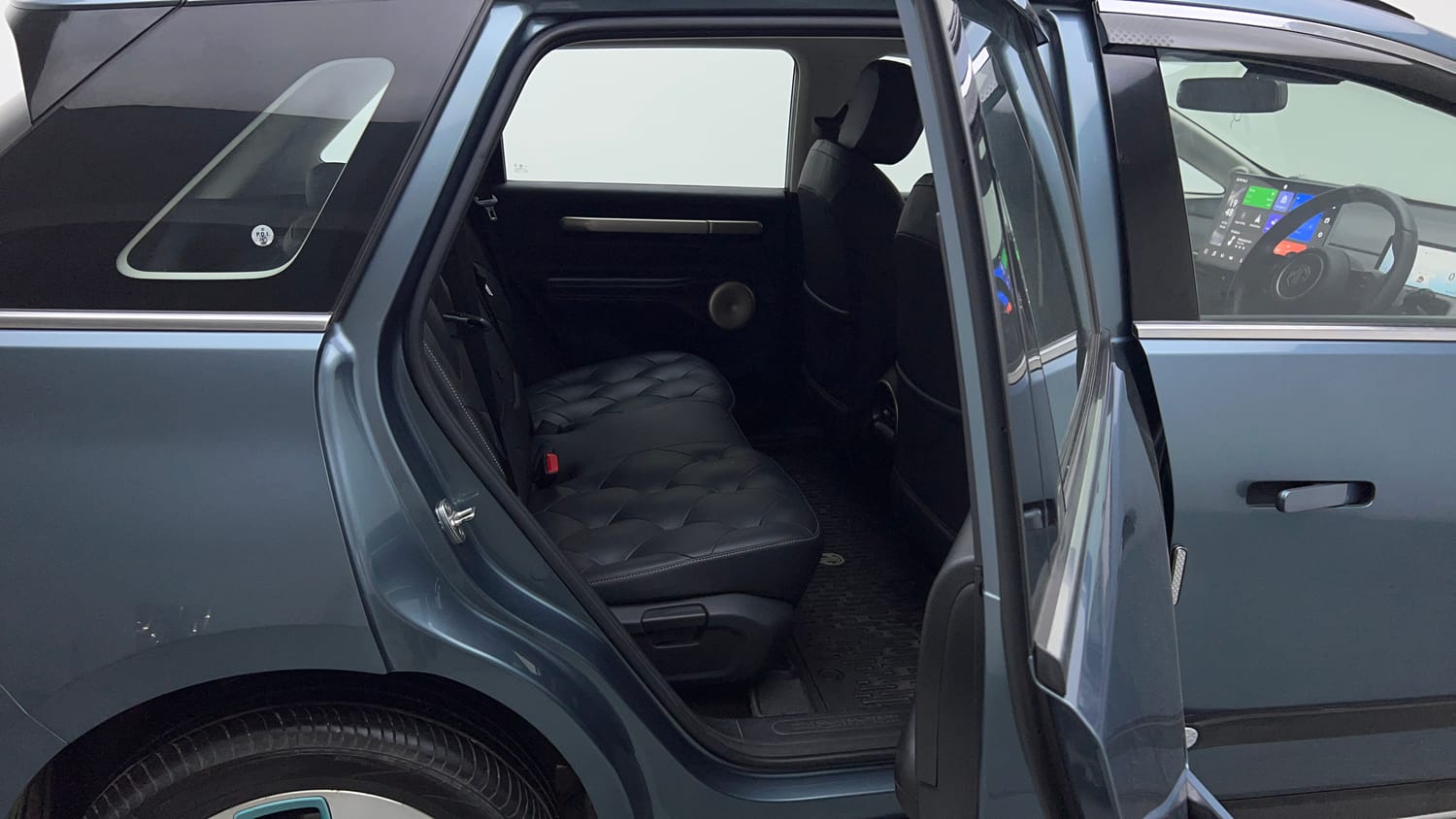 Used 2024 MG Motors Windsor EV Essence Electric Automatic interior RIGHT SIDE REAR DOOR CABIN VIEW