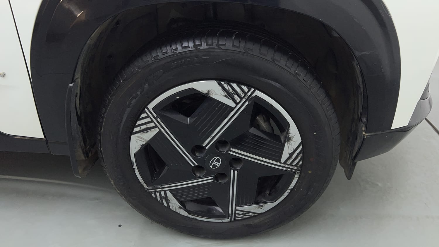 2024 Tata Curvv Pure Plus S 1.2 Revotron Petrol 7DCA-32