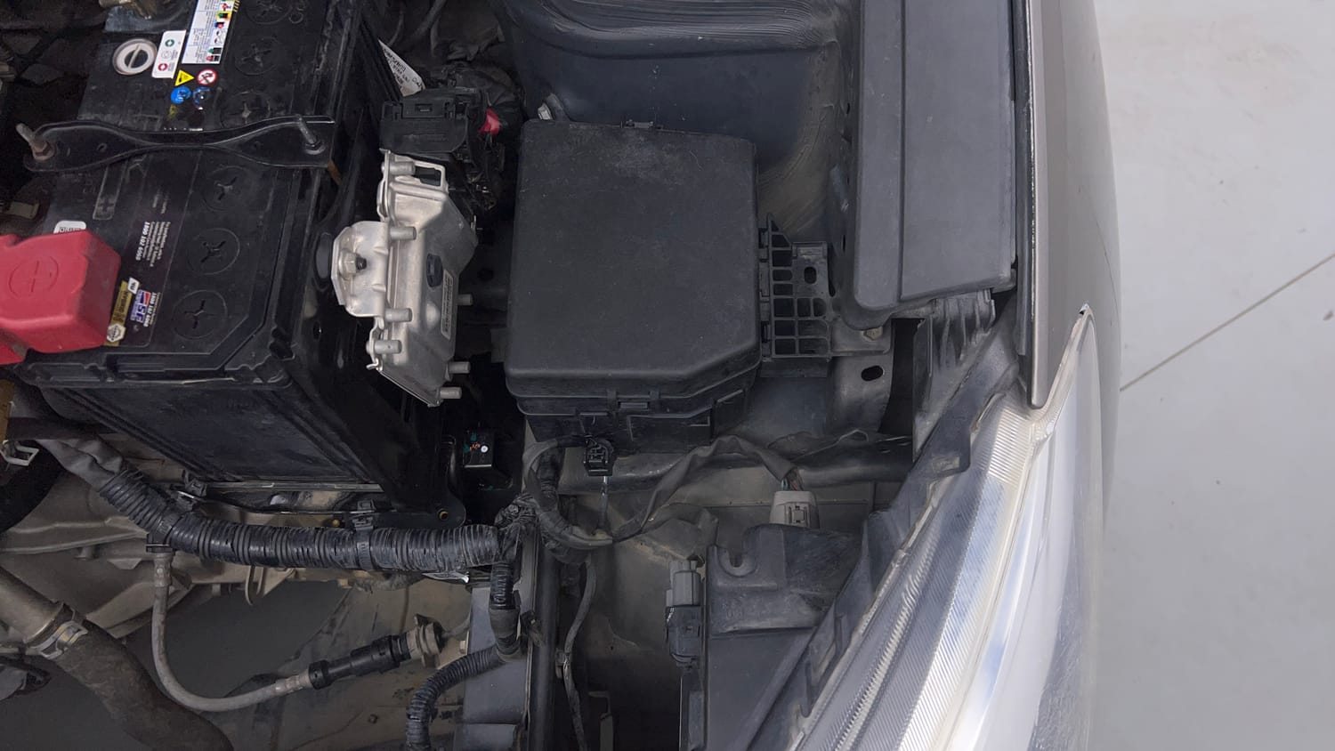 Used 2019 Maruti Suzuki Ciaz Alpha Hybrid 1.5 Petrol Manual engine ENGINE LEFT SIDE VIEW