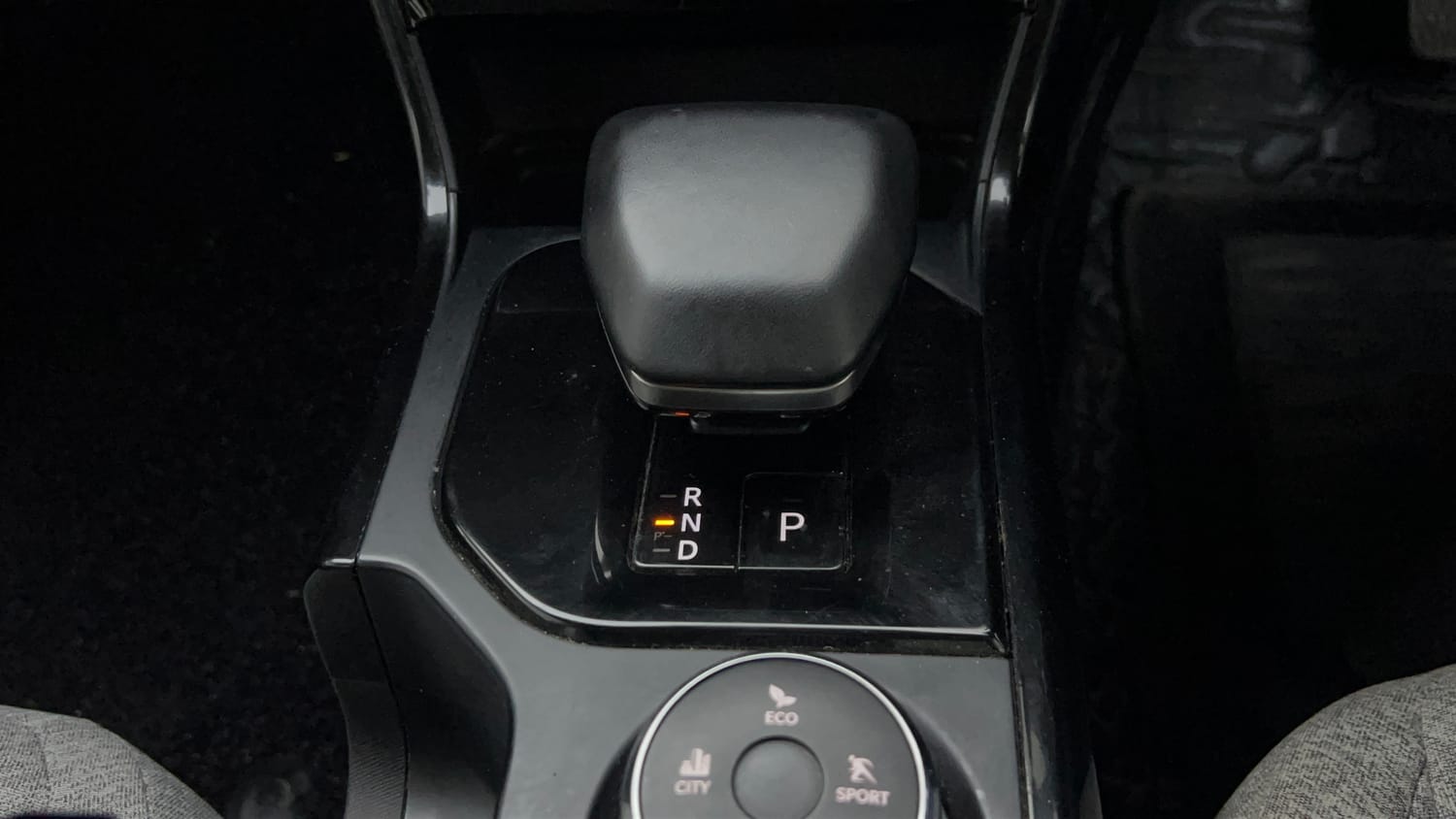 2024 Tata Curvv Pure Plus S 1.2 Revotron Petrol 7DCA-16