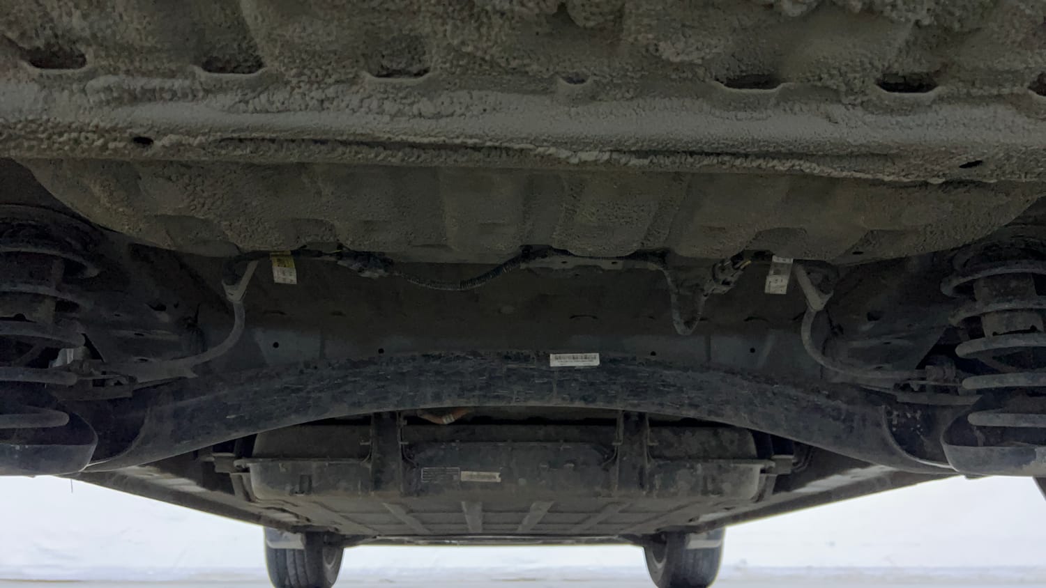 Used 2024 MG Motors Windsor EV Essence Electric Automatic extra REAR UNDERBODY VIEW (TAKEN FROM REAR)