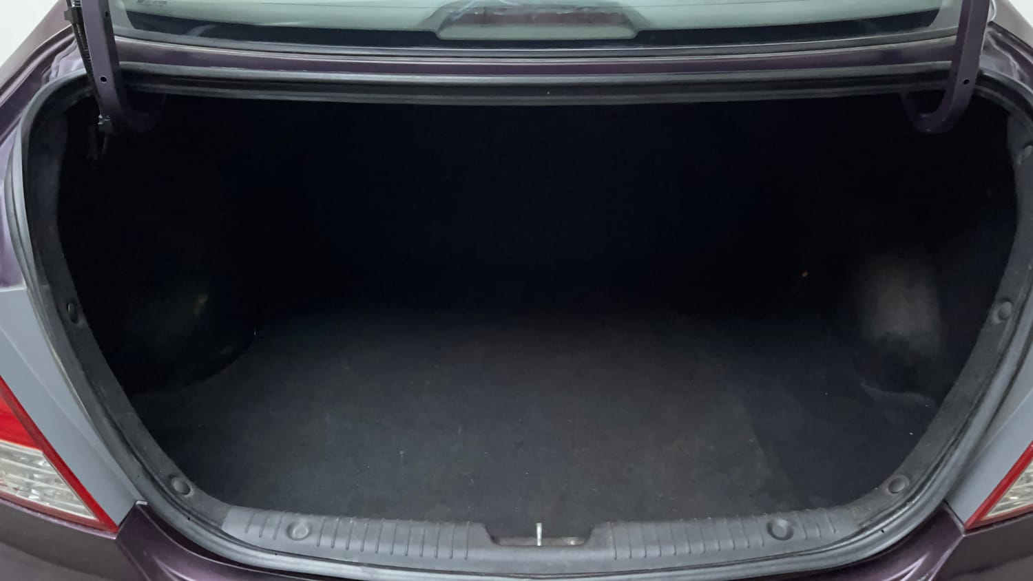 Used 2012 Hyundai Verna Fluidic 1.6 CRDi SX Diesel Manual interior DICKY INSIDE VIEW