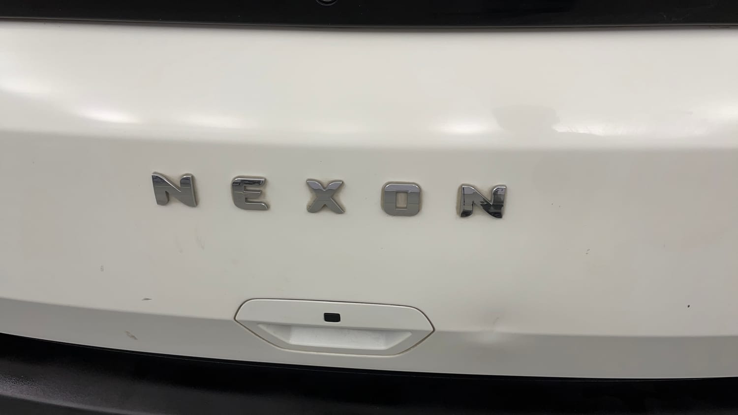 Used 2023 Tata Nexon XZA Plus Petrol Automatic dents MINOR DENT