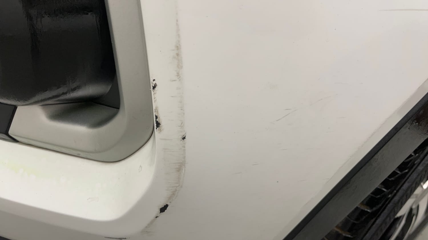 Used 2023 Tata Nexon XZA Plus Petrol Automatic dents MINOR SCRATCH