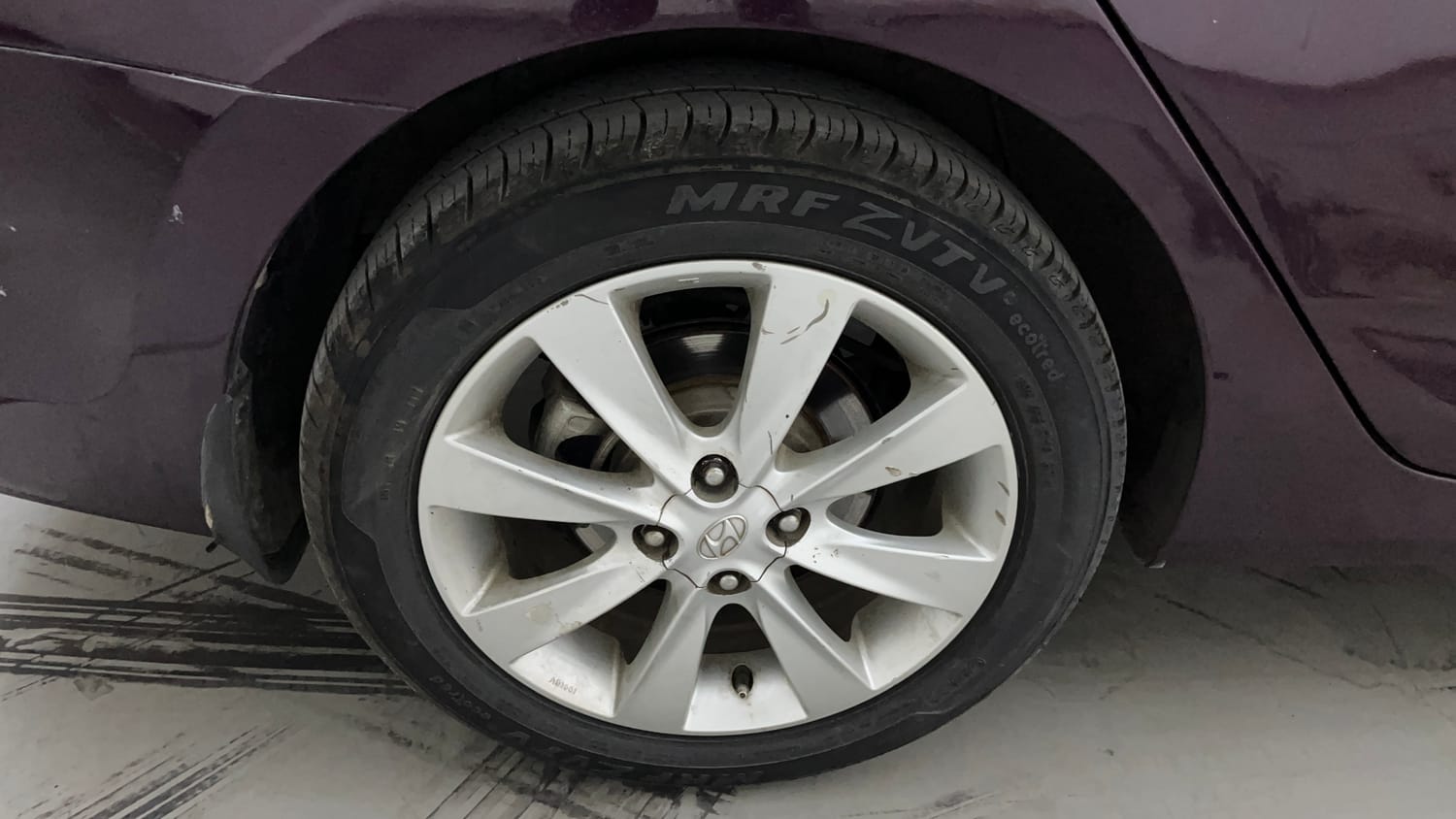 Used 2012 Hyundai Verna Fluidic 1.6 CRDi SX Diesel Manual tyres RIGHT REAR TYRE RIM VIEW